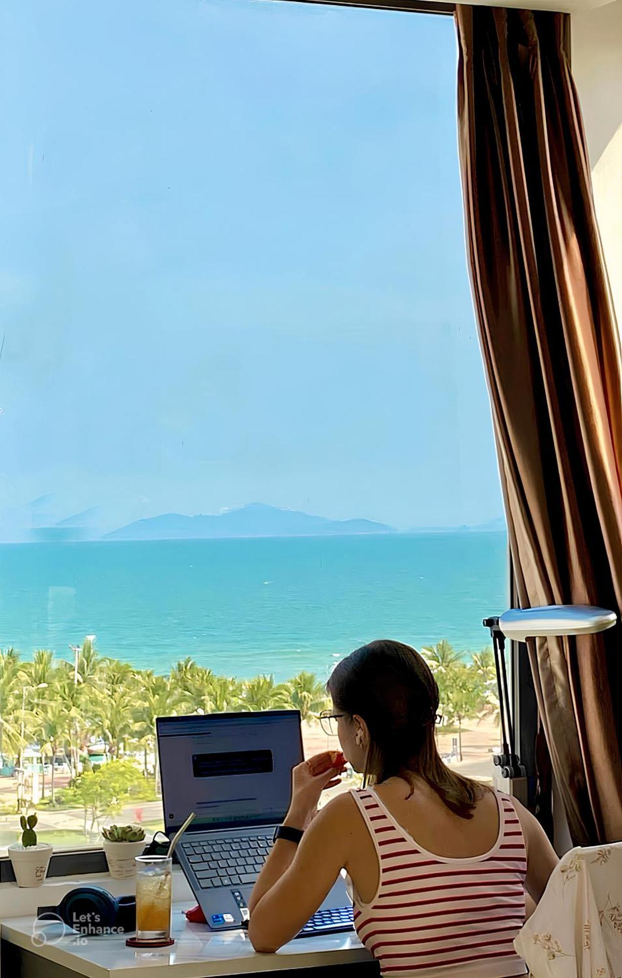 Waikiki Beach Hotel Da Nang Esterno foto